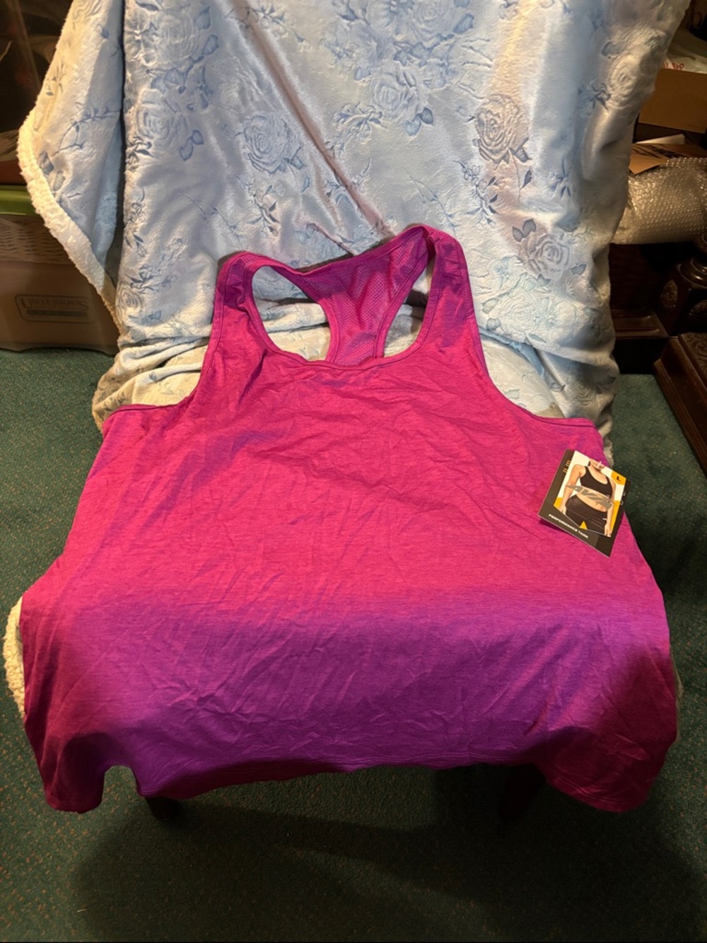 Women’s Fuchsia Racerback Performance Tank